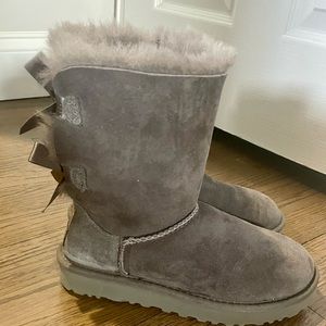 Womens Mini Bailey Bow Il Boots Gray size 5